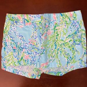 Women’s shorts size 10